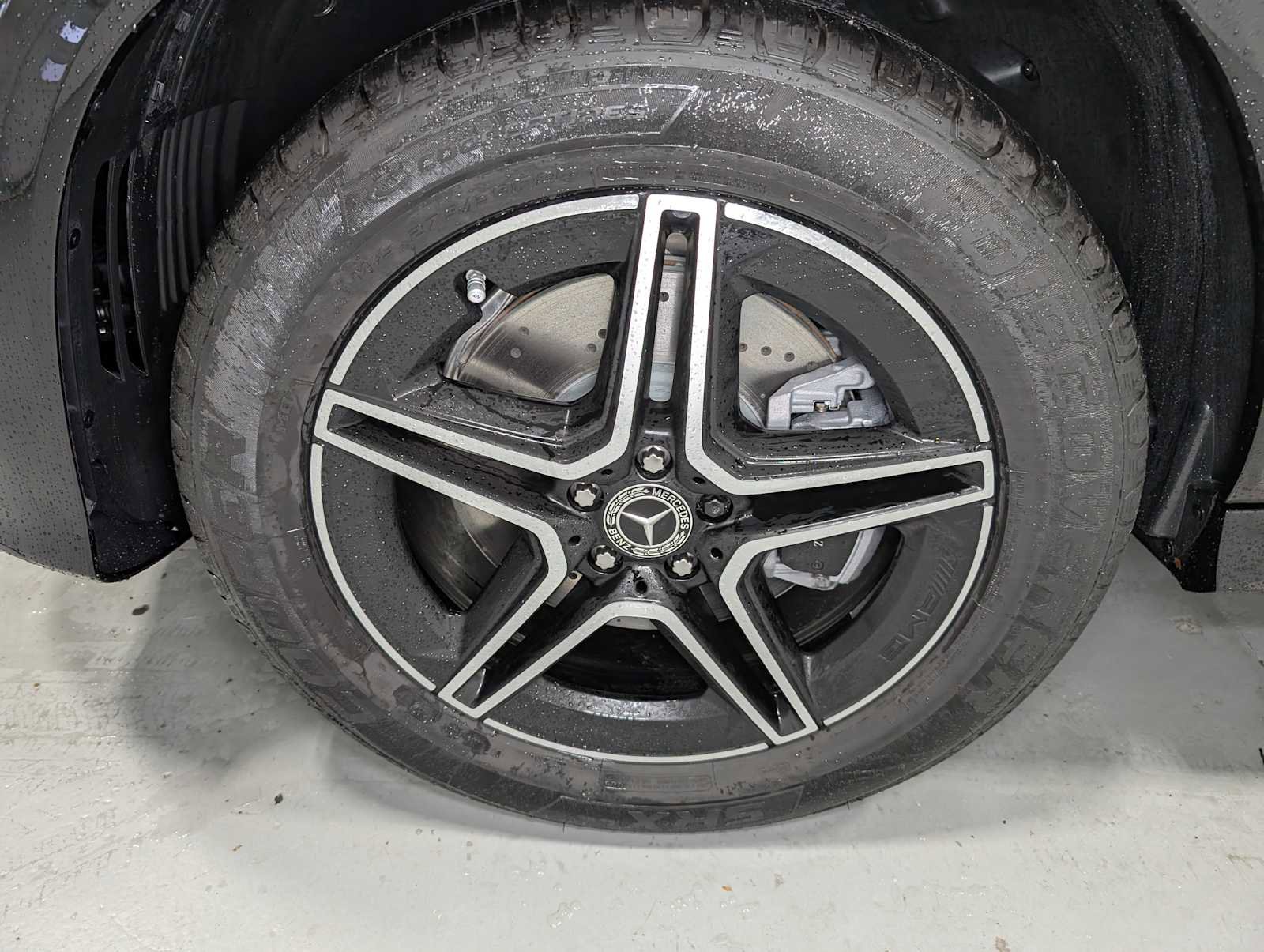 New 2026 Mercedes-Benz GLE 350 4MATIC image 3