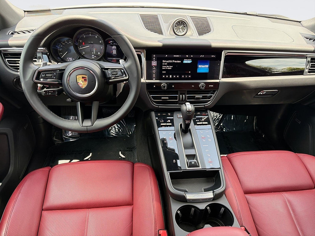 Used 2022 Porsche Macan AWD/4WD image 7