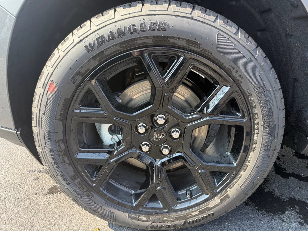 New 2026 Ford Maverick XLT AWD/4WD image 11