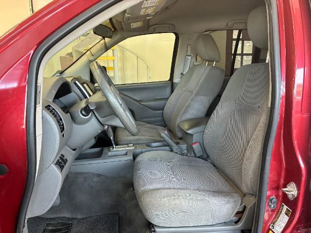 Used 2019 Nissan Frontier SV image 16