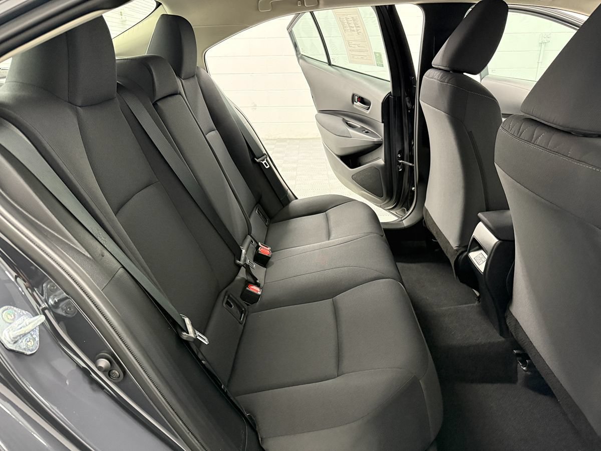 Used 2025 Toyota Corolla LE FWD image 12