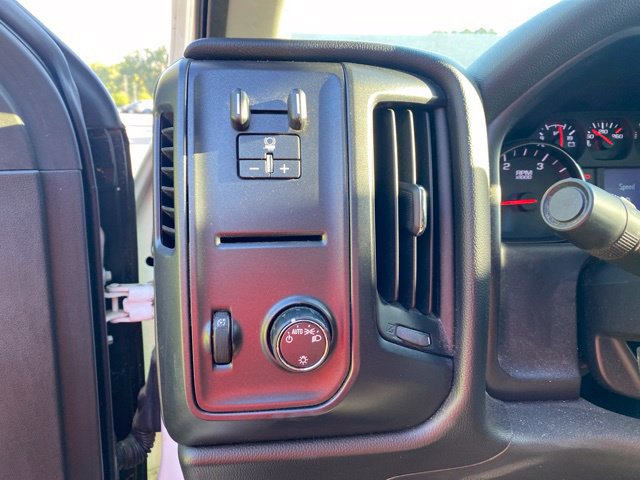 Used 2016 Chevrolet Silverado 2500 W/T w/ WT Convenience Package AWD/4WD image 18