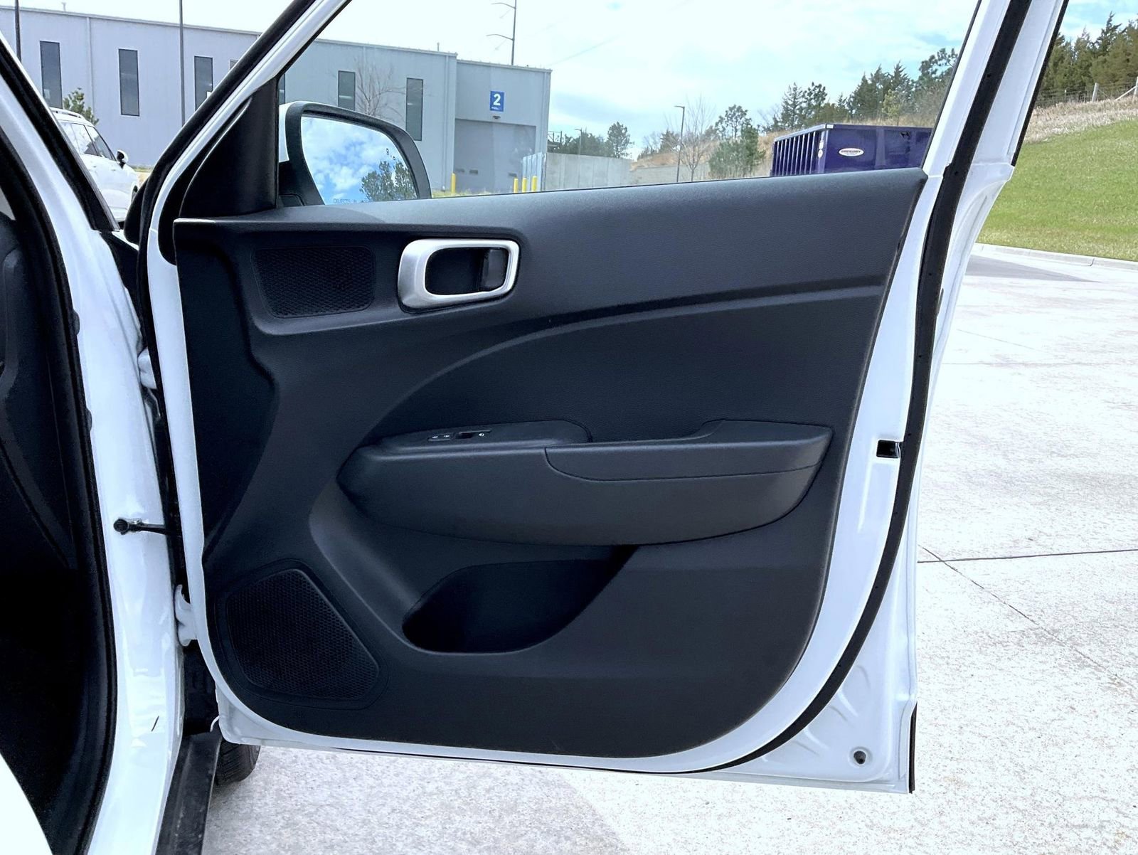 New 2026 Hyundai Venue SEL FWD image 17