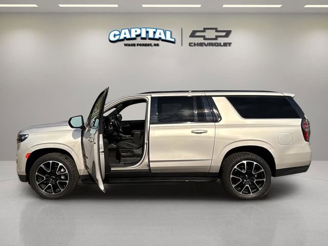 Used 2023 Chevrolet Suburban RST w/ Max Trailering Package image 13