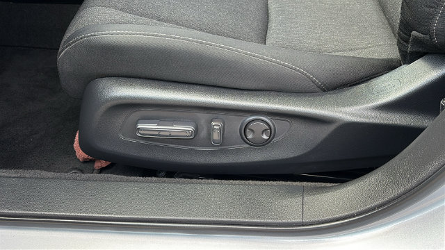Used 2023 Honda Accord EX image 11