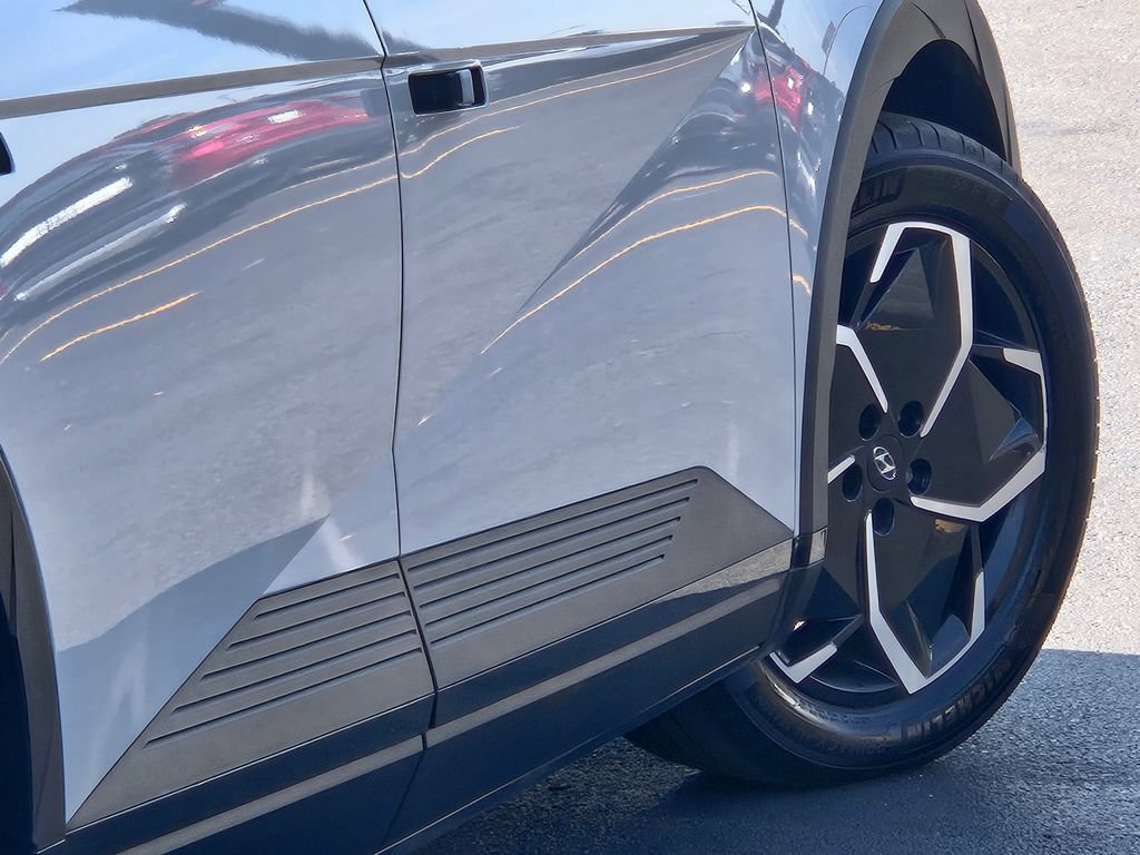 Certified 2024 Hyundai Ioniq 5 SE AWD/4WD image 18