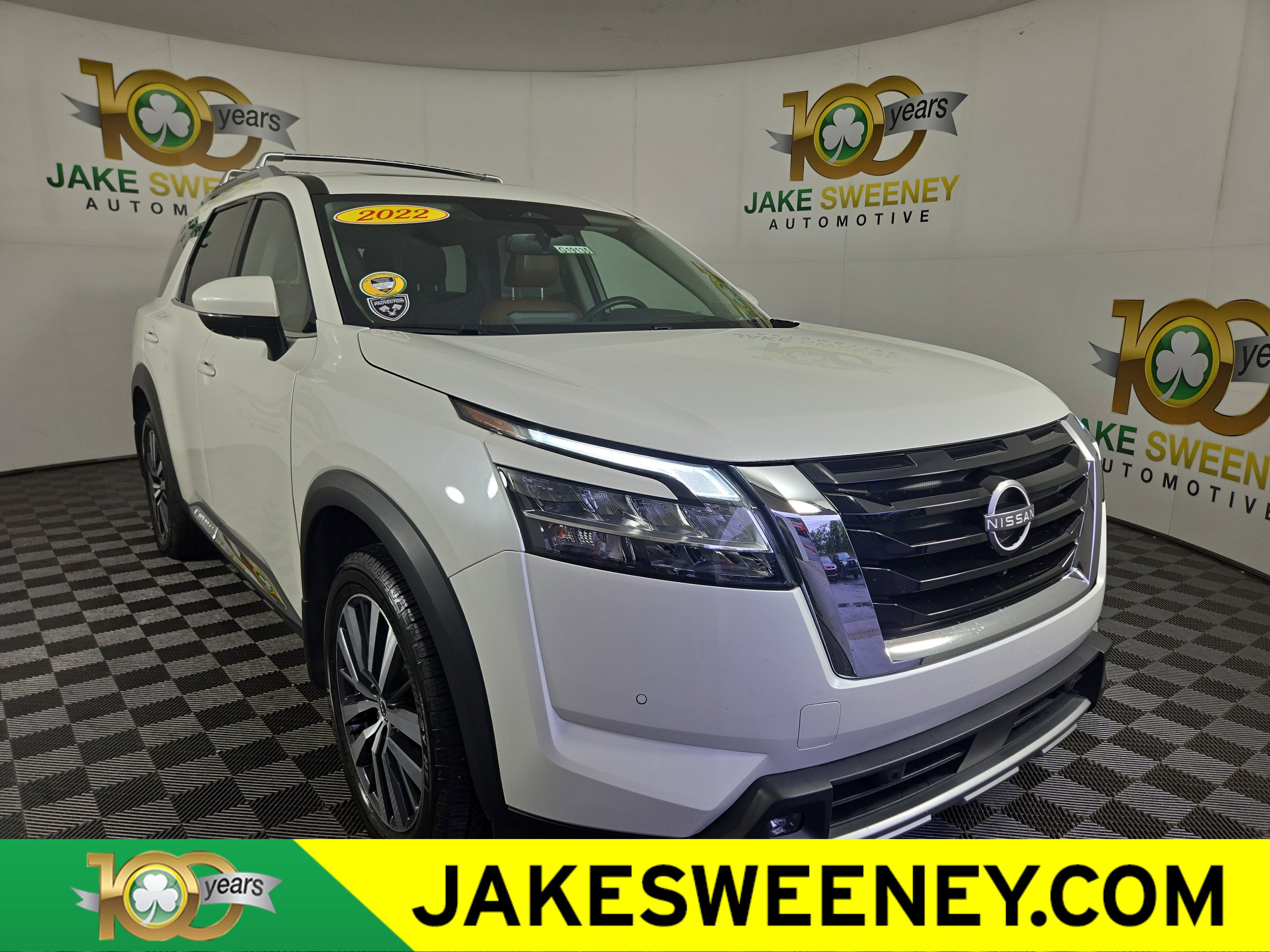 Used 2022 Nissan Pathfinder Platinum w/ Cargo Package image 1