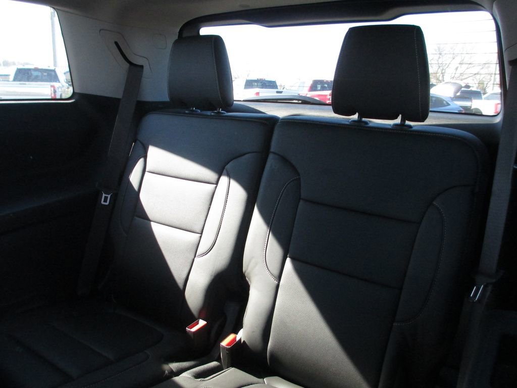 Used 2023 GMC Acadia SLT w/ Elevation Edition image 20