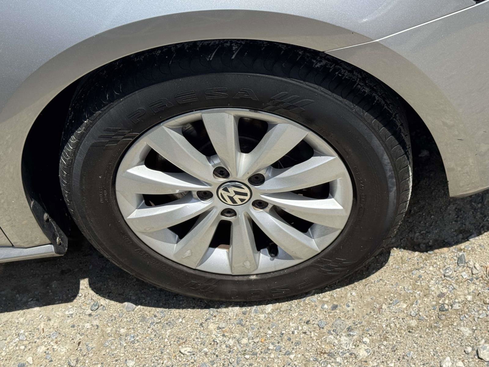 Used 2013 Volkswagen Passat 2.5 S FWD image 5
