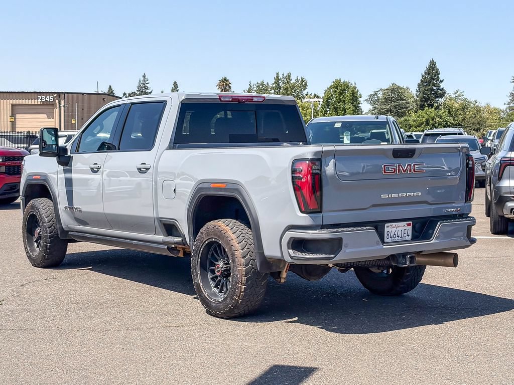 Used 2025 GMC Sierra 2500 AT4 w/ AT4 Premium Plus Package AWD/4WD image 2