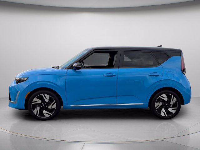 Used 2023 Kia Soul GT-Line FWD image 3