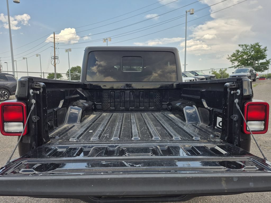 Used 2023 Jeep Gladiator Sport AWD/4WD image 15