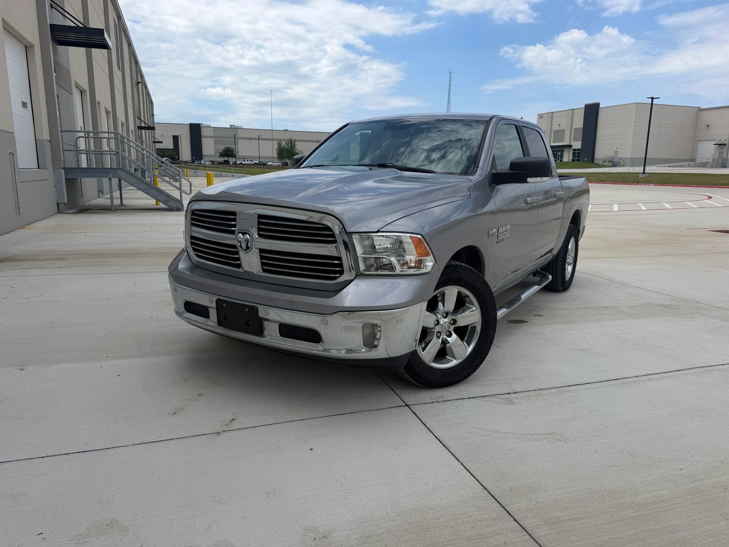 Used 2019 RAM 1500 Lone Star AWD/4WD image 9