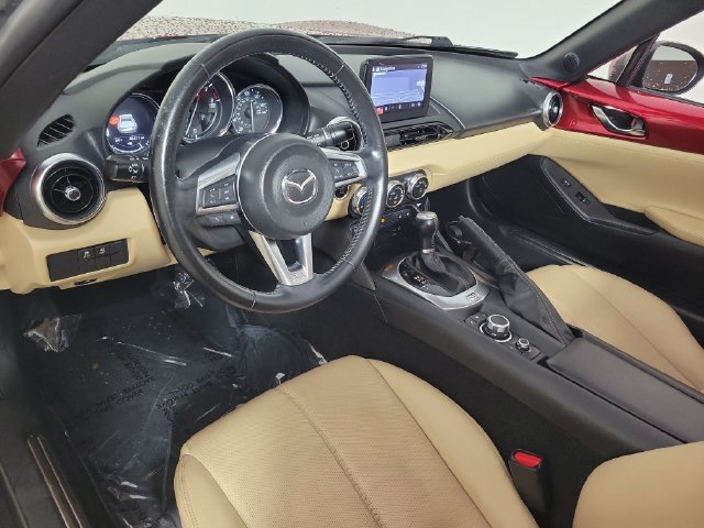 Used 2020 MAZDA MX-5 Miata RF Grand Touring RWD image 16