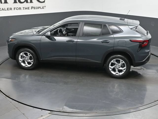New 2026 Chevrolet Trax LS w/ LS Convenience Package FWD image 21