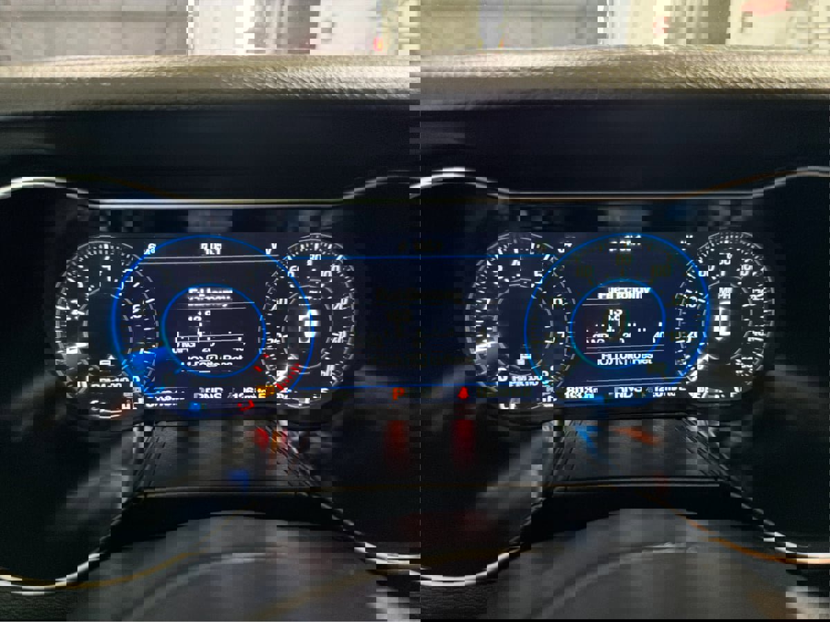 Used 2019 Ford Mustang GT Premium w/ Equipment Group 401A RWD image 20