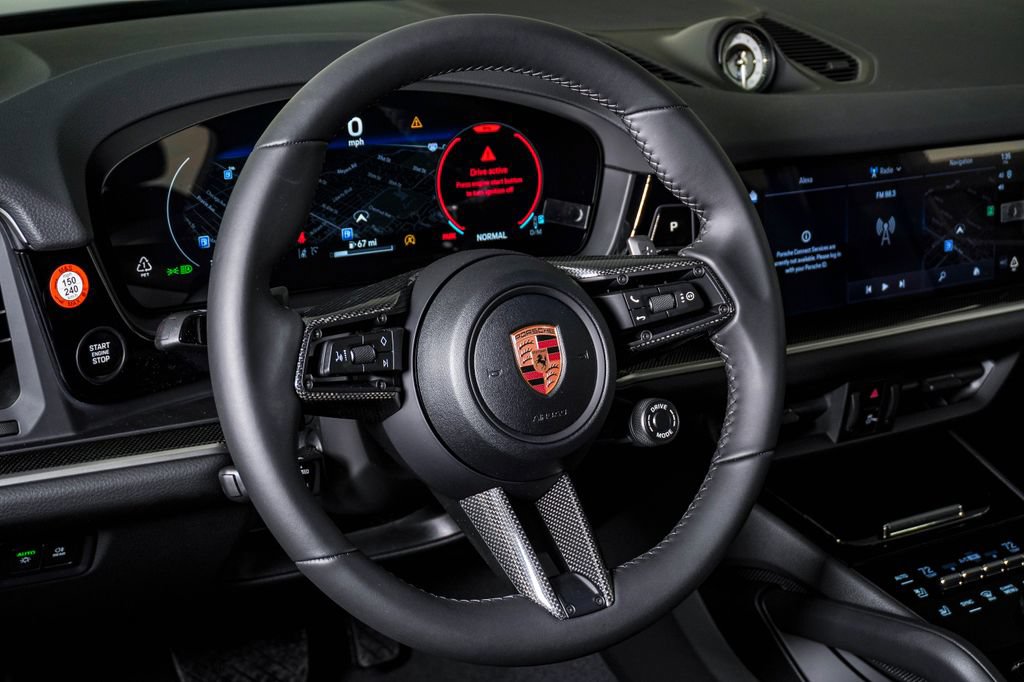 New 2026 Porsche Cayenne Coupe AWD/4WD image 18
