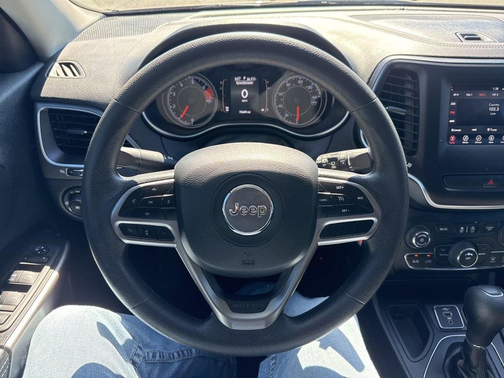 Used 2019 Jeep Cherokee Latitude w/ Popular Appearance Group image 11