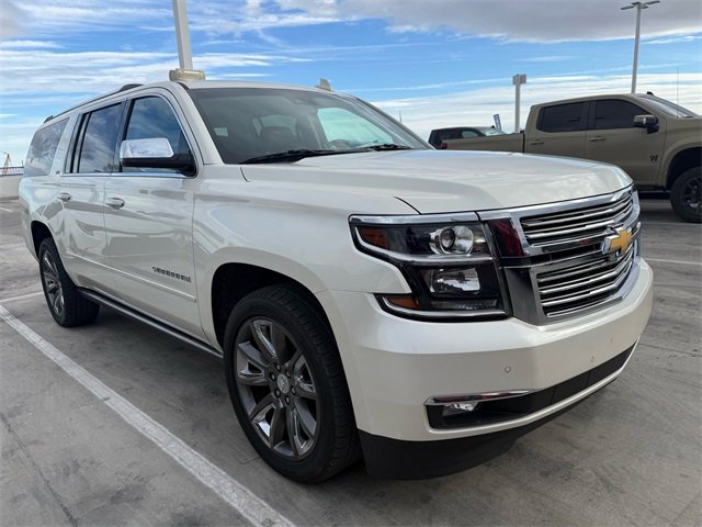 Used 2015 Chevrolet Suburban LTZ image 2