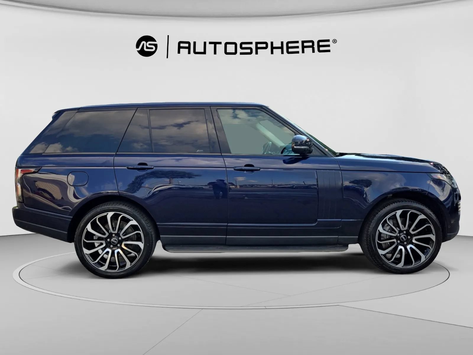 Used 2018 Land Rover Range Rover Supercharged AWD/4WD image 10