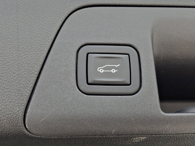 Used 2023 Buick Envision Essence AWD/4WD image 30