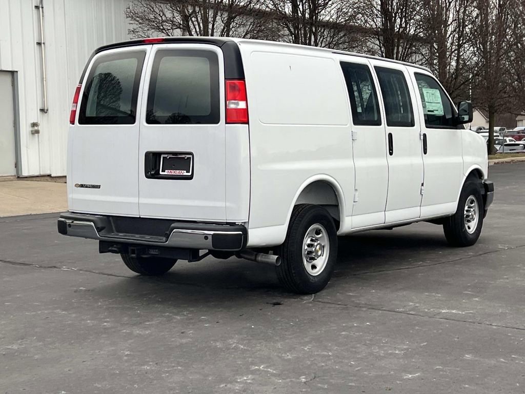 New 2025 Chevrolet Express 2500 w/ Driver Convenience Package image 4