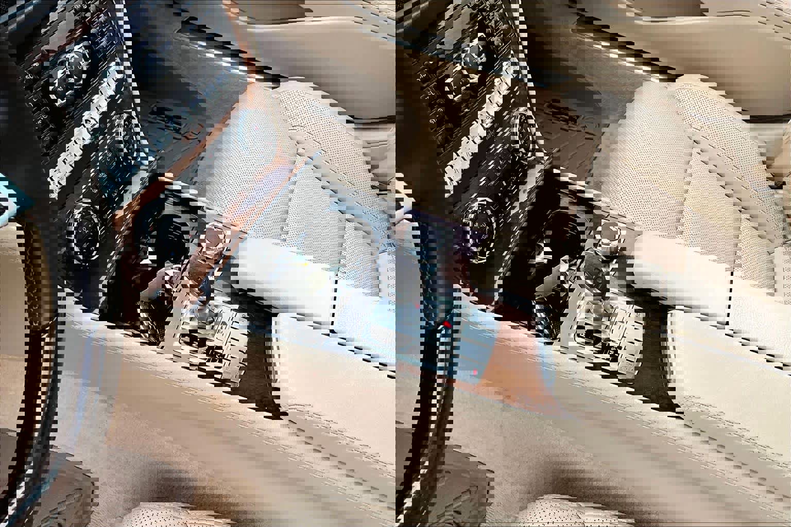 Used 2014 Mercedes-Benz SL 550 image 14