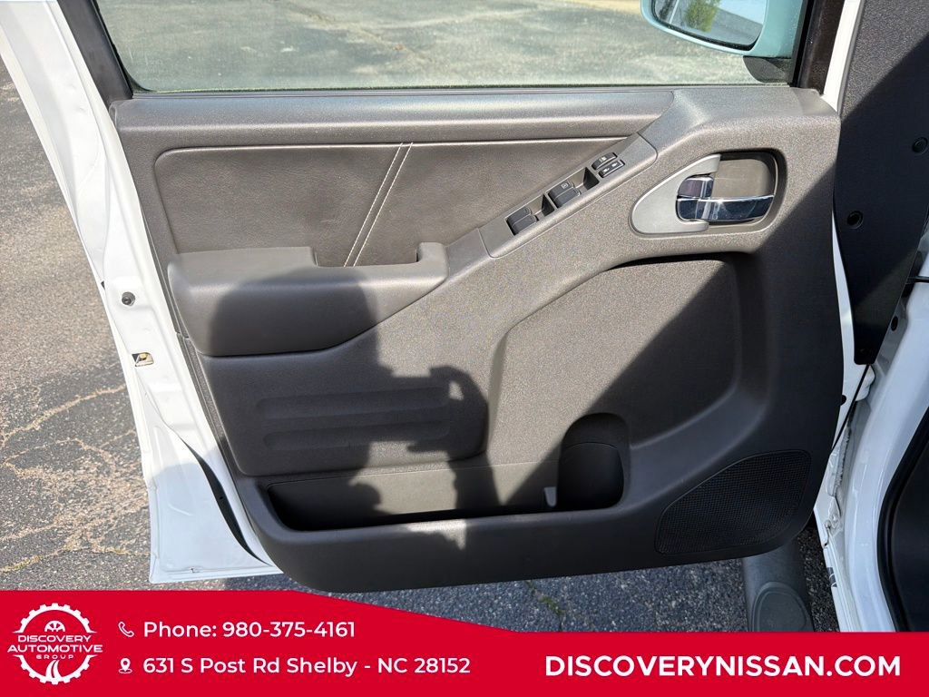 Certified 2018 Nissan Frontier PRO-4X w/ Pro-4x Luxury Package image 9