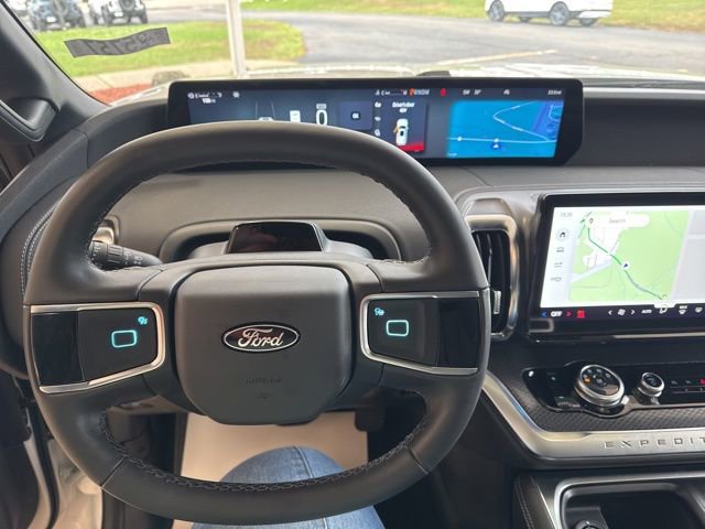 New 2026 Ford Expedition Platinum w/ Stealth Appearance Package image 14