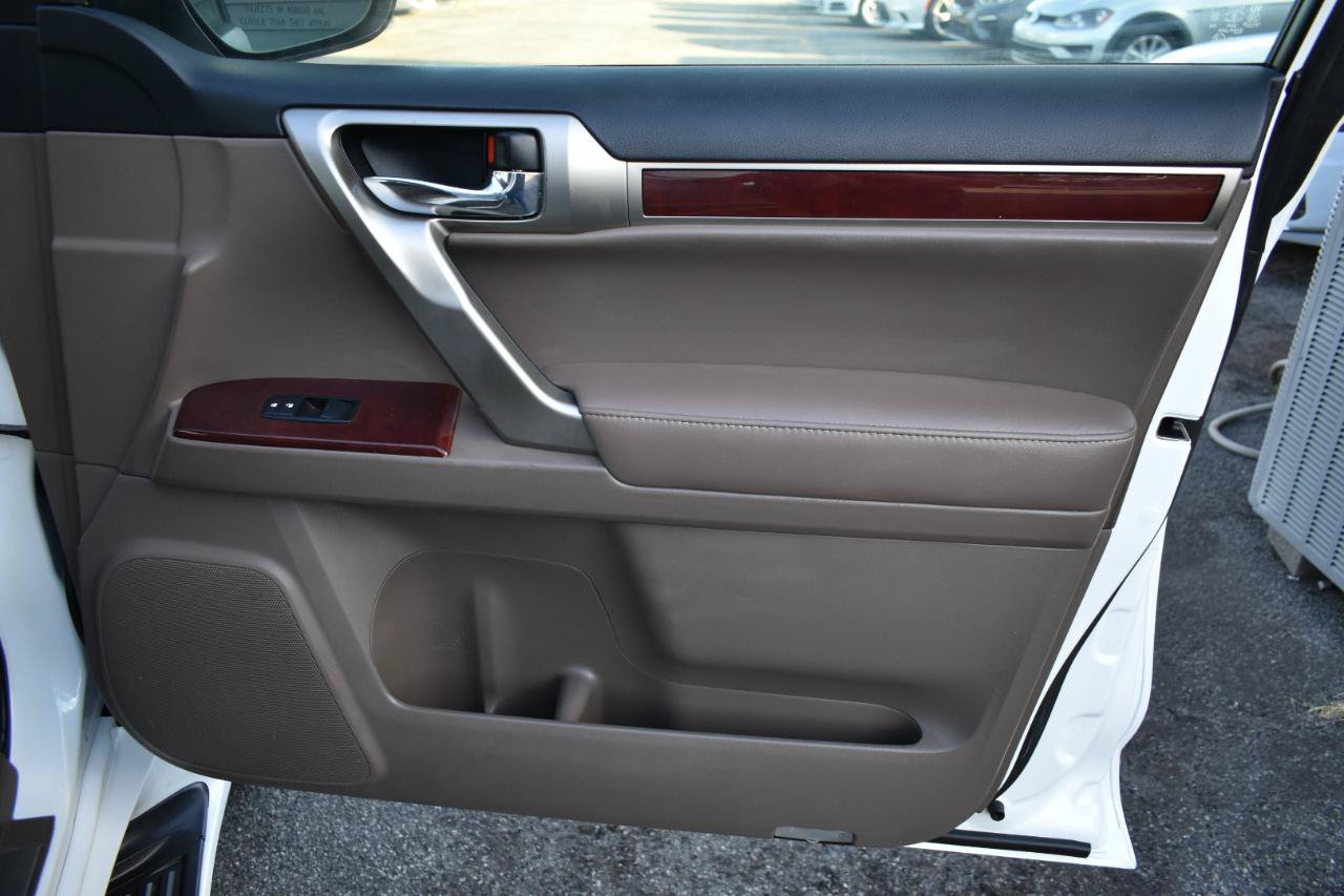 Used 2016 Lexus GX 460 Luxury AWD/4WD image 42