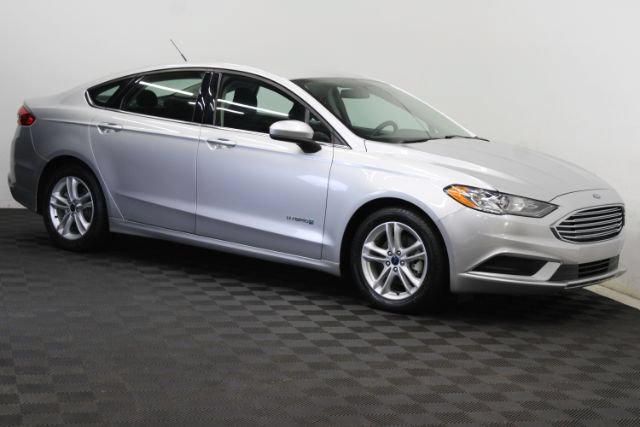 Used 2018 Ford Fusion SE FWD image 1