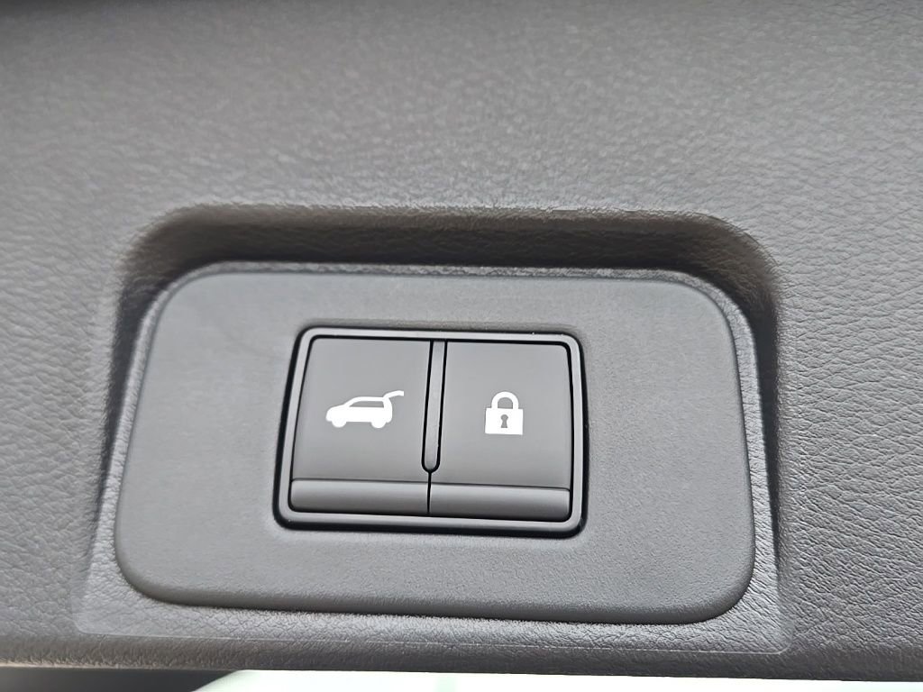 New 2026 Nissan Rogue SV w/ Cold Weather Package AWD/4WD image 36