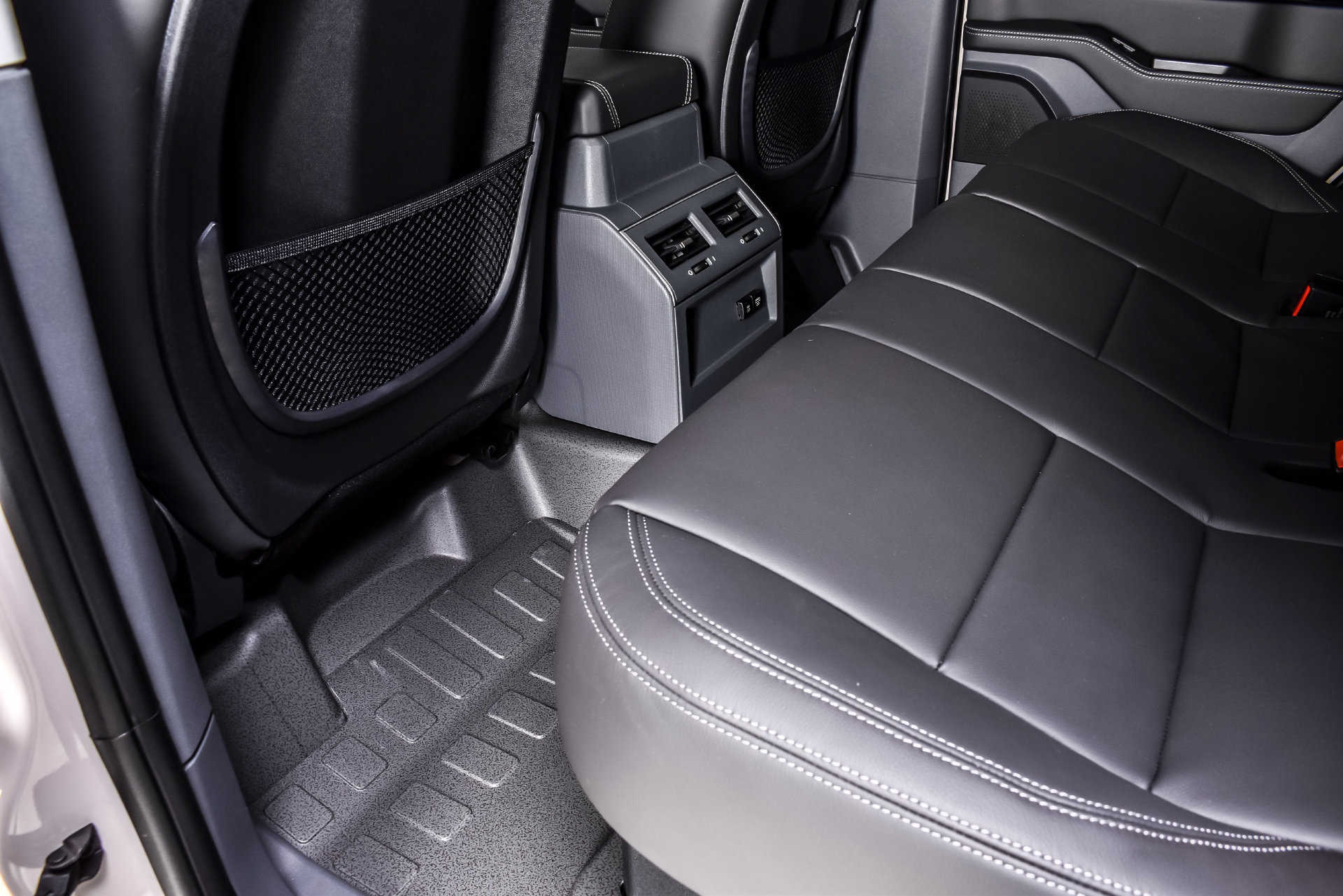 New 2026 INEOS Grenadier Station Wagon AWD/4WD image 15