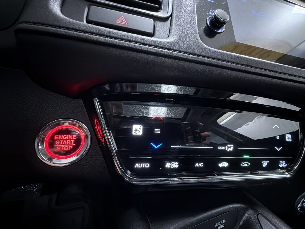 Used 2021 Honda HR-V EX image 15