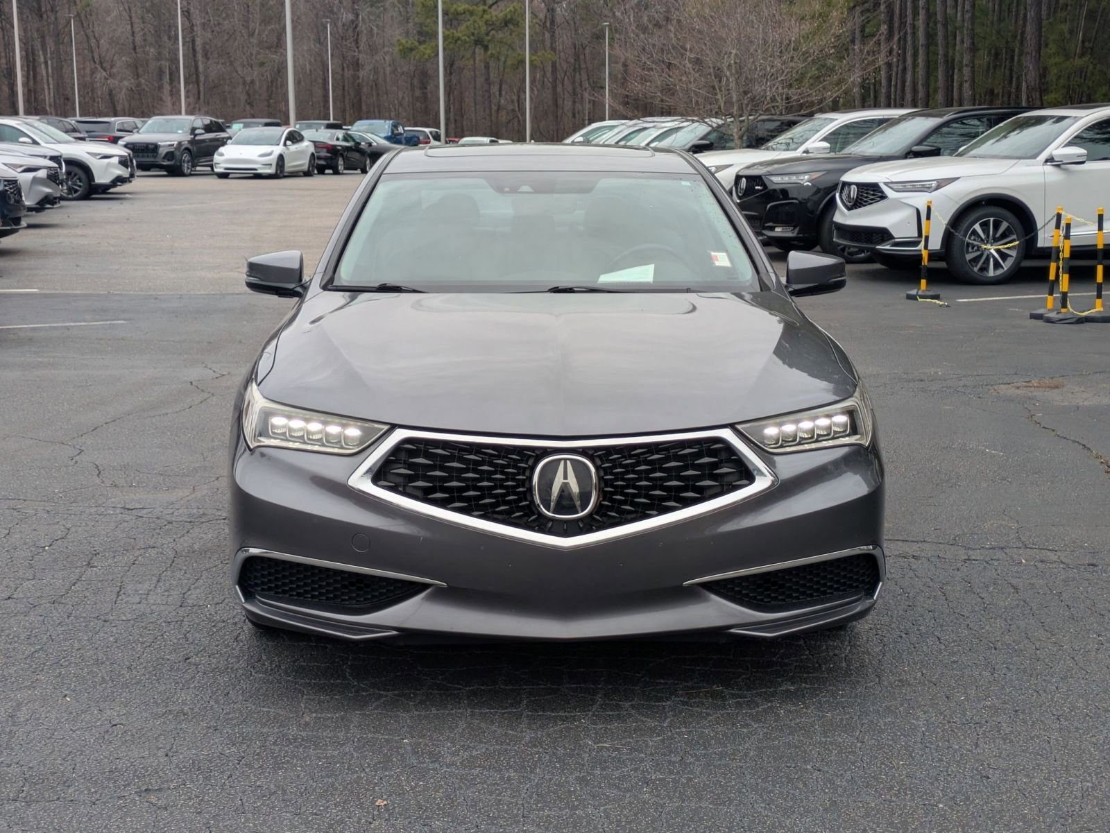 Used 2018 Acura TLX w/ Technology Package image 2