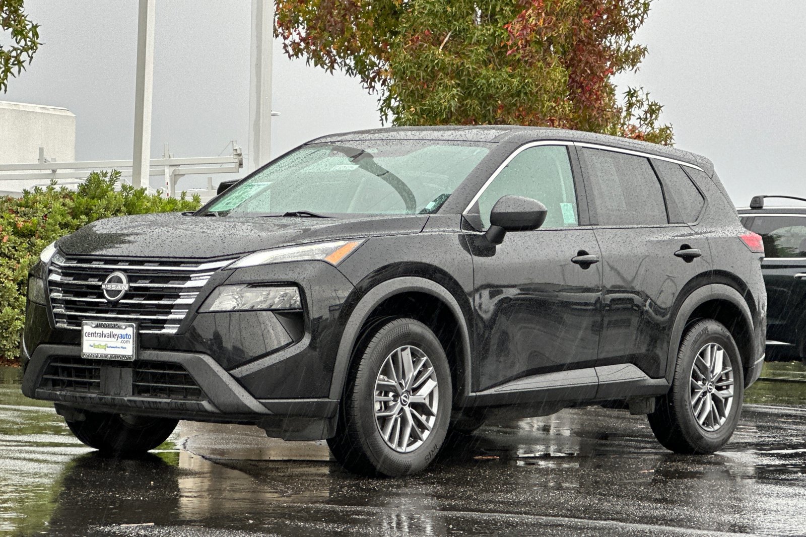 Certified 2024 Nissan Rogue S image 8