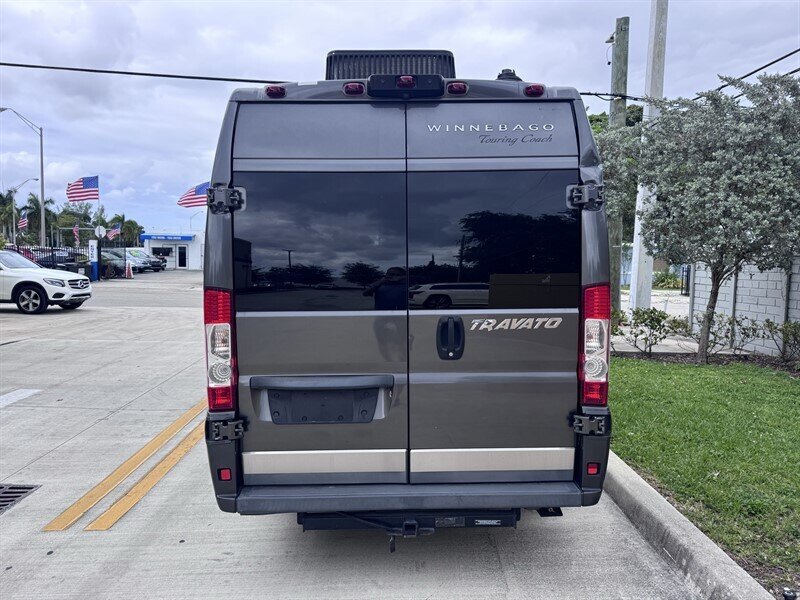 Used 2016 RAM ProMaster 3500 w/ Premium Appearance Group FWD image 5