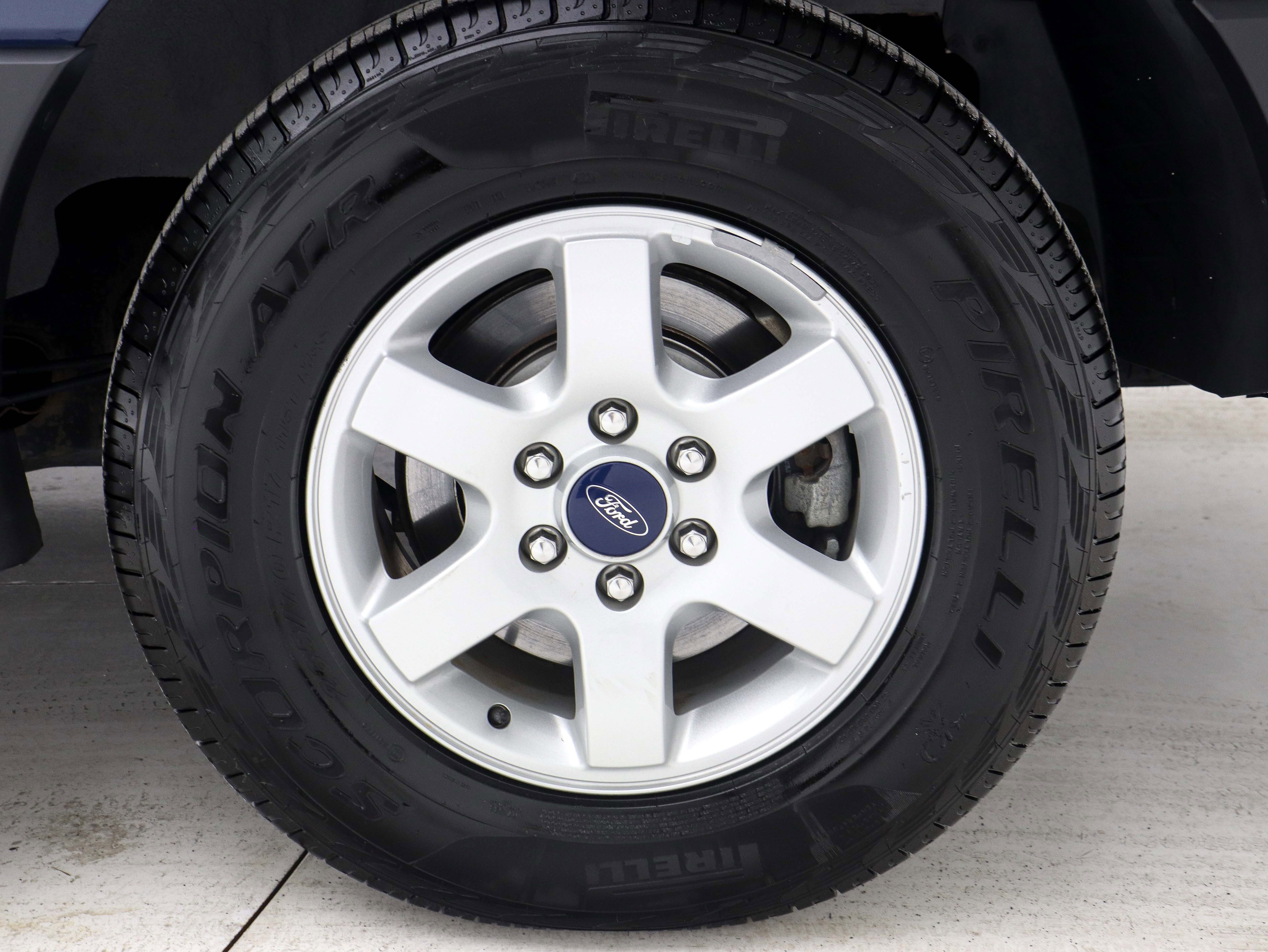 Used 2016 Ford Expedition XL w/ Equipment Group 101A image 32