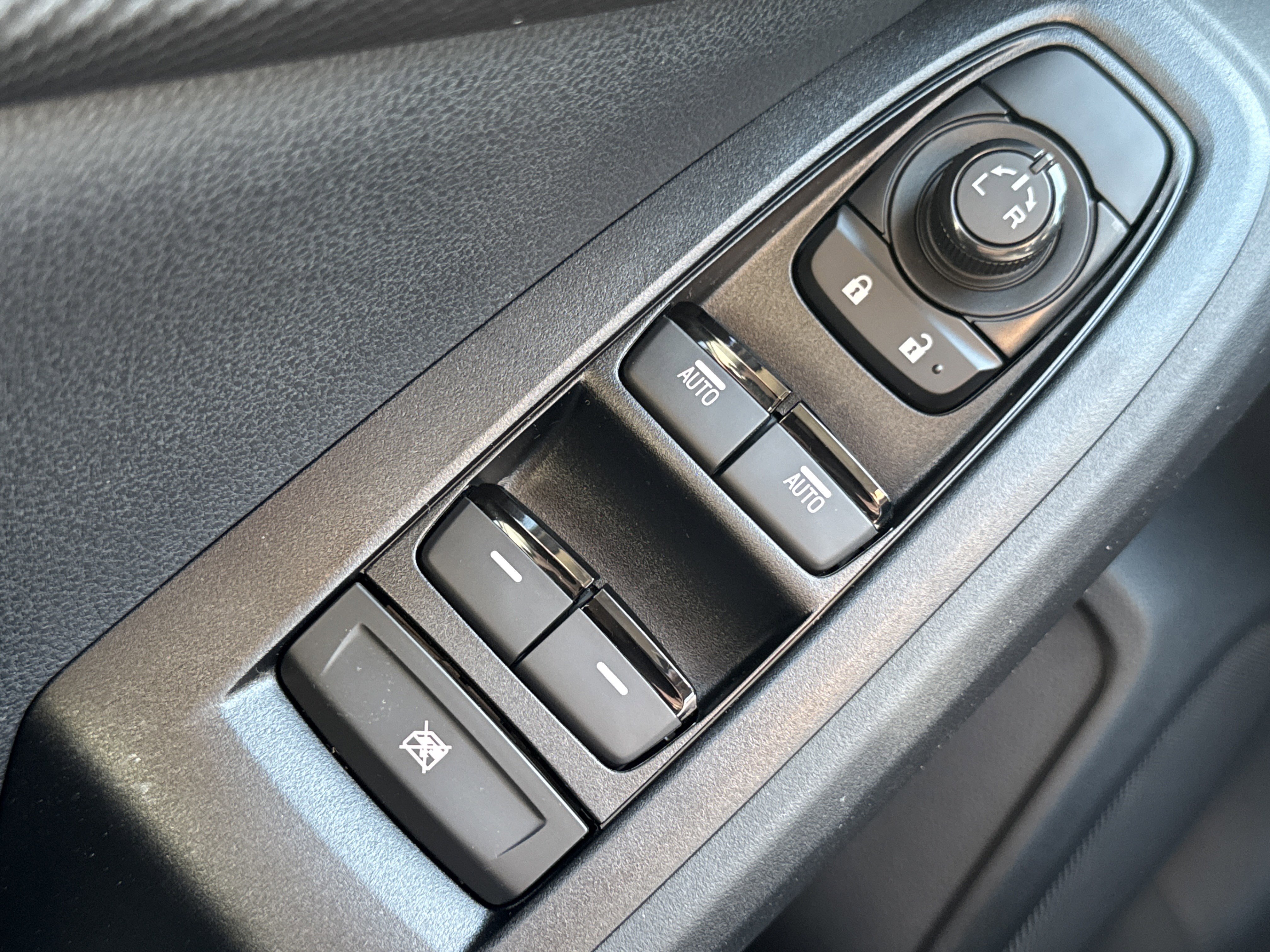 New 2026 Subaru Crosstrek 2.0i Premium w/ Crosstrek Mirror Package image 23