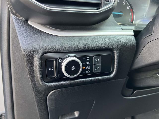 Certified 2022 Ford Explorer XLT w/ Equipment Group 202A image 14