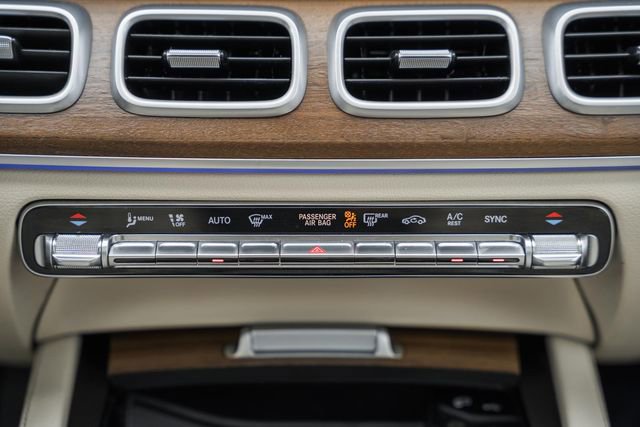 Used 2022 Mercedes-Benz GLE 350 4MATIC w/ AMG Line Exterior image 24