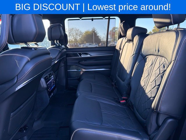 Used 2024 Jeep Grand Wagoneer Series III w/ Quick Order Packagew 28T AWD/4WD image 26