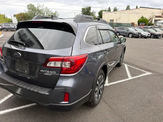 Used 2016 Subaru Outback 3.6R Limited AWD/4WD image 8