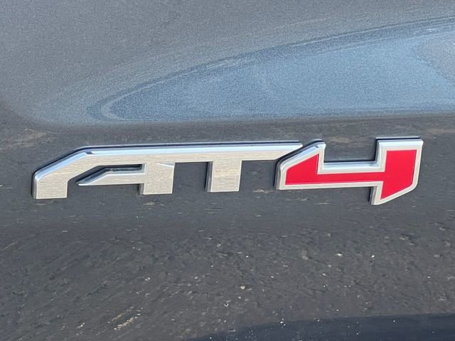Used 2021 GMC Sierra 1500 AT4 w/ AT4 Value Package AWD/4WD image 2