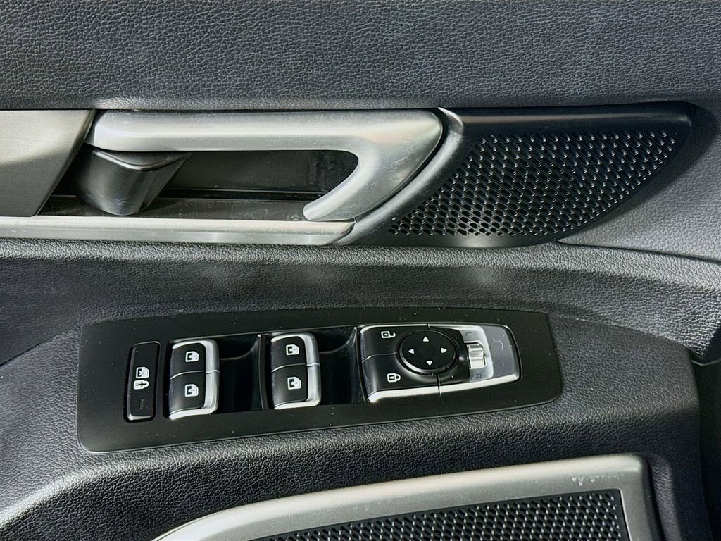 Used 2021 Kia Telluride LX image 22