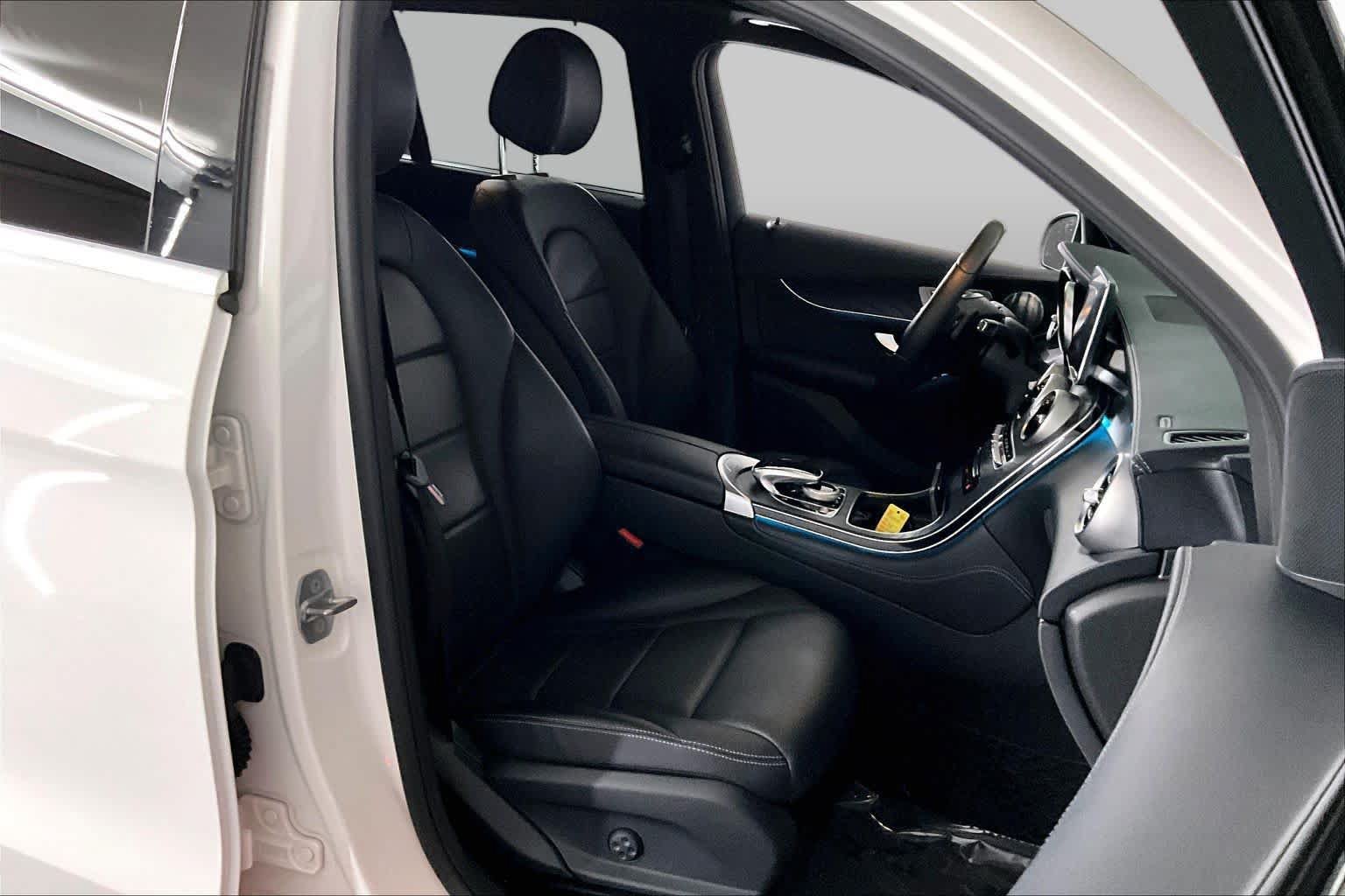 Certified 2017 Mercedes-Benz GLC 300 4MATIC image 8