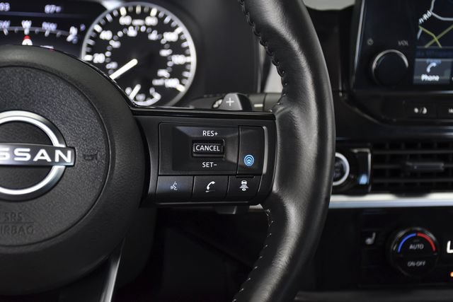 Used 2024 Nissan Pathfinder SL AWD/4WD image 9