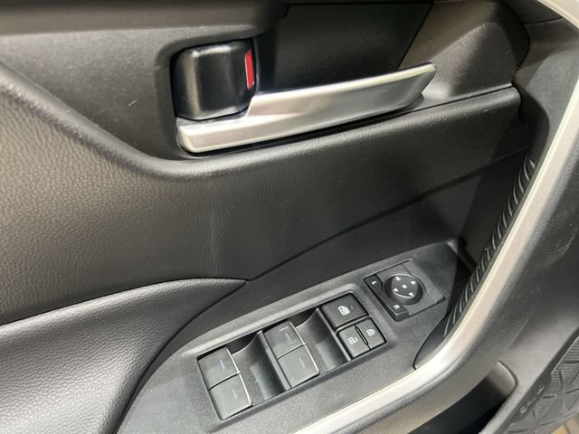 Used 2023 Toyota RAV4 XLE w/ Convenience Package FWD image 23