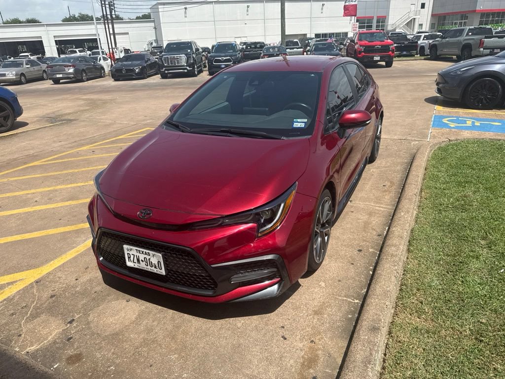 Used 2022 Toyota Corolla SE FWD image 3