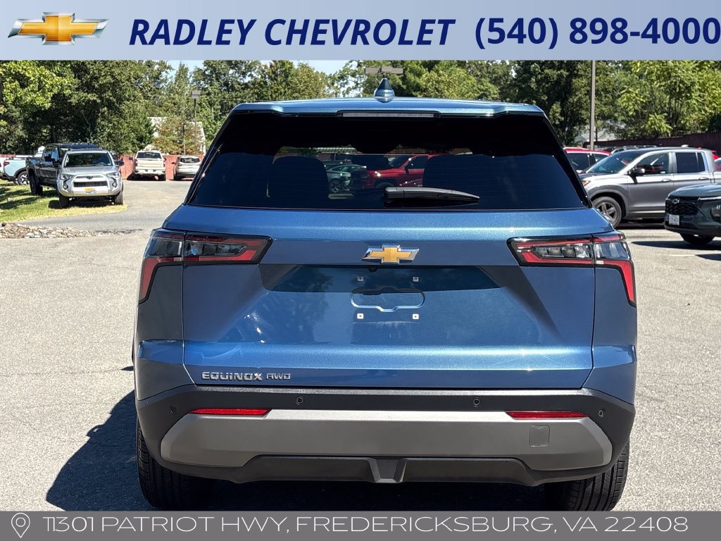 Used 2026 Chevrolet Equinox LT AWD/4WD image 18